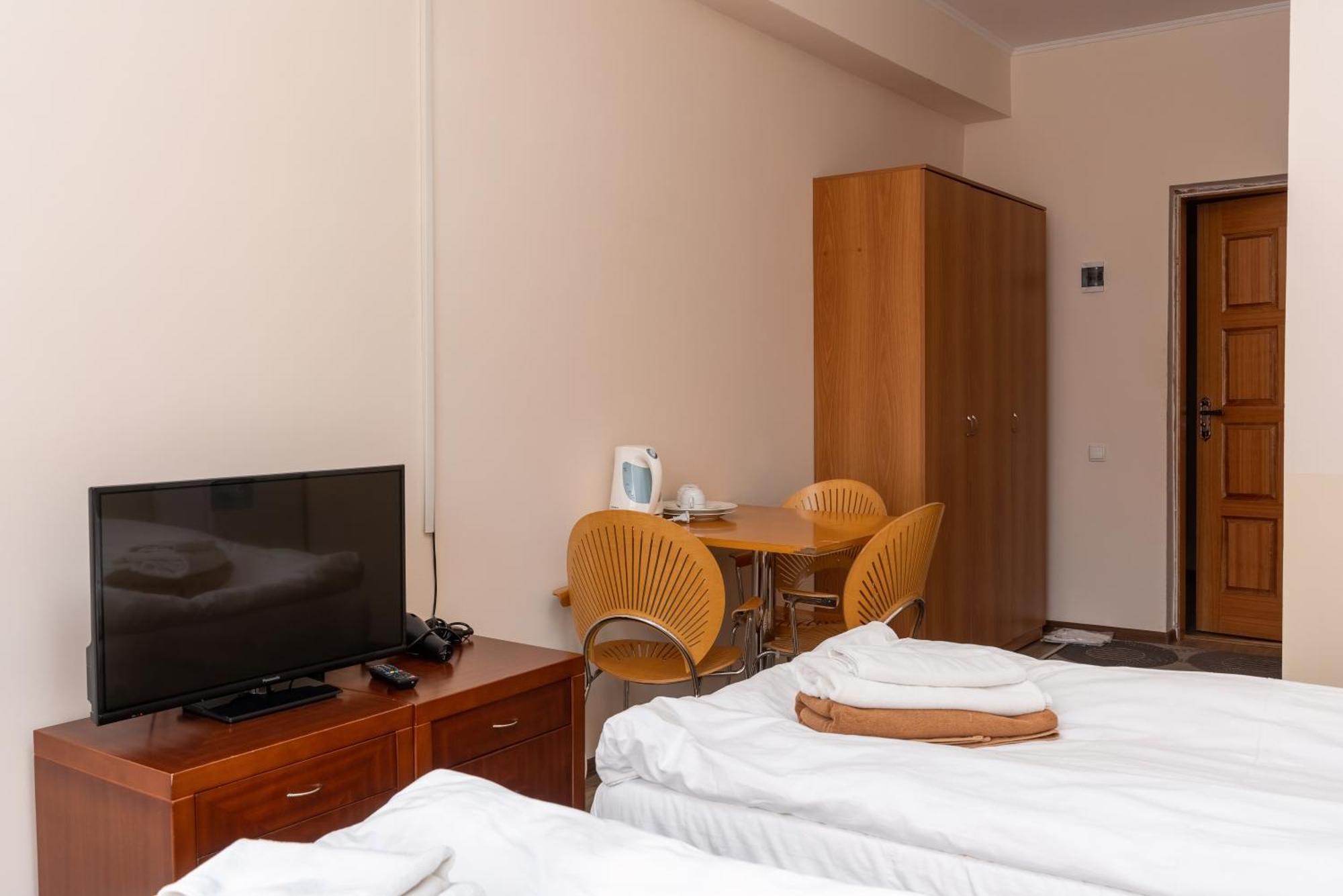 Talisman Village Hotel Бостері Екстер'єр фото