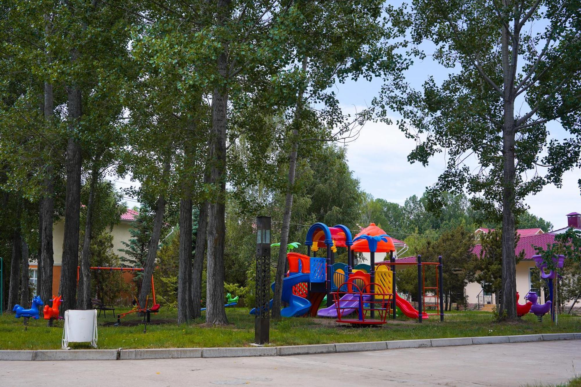 Talisman Village Hotel Бостері Екстер'єр фото