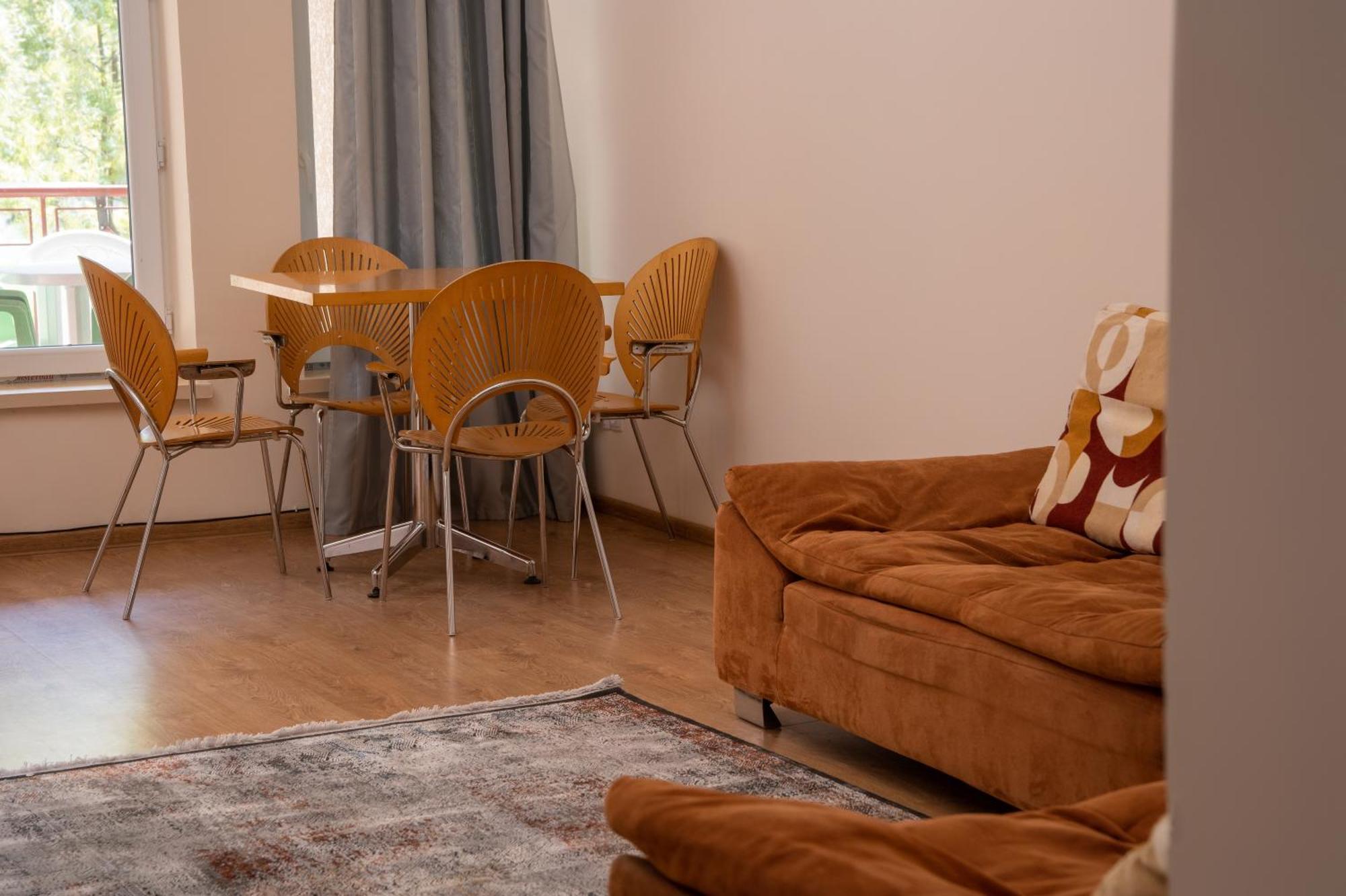 Talisman Village Hotel Бостері Екстер'єр фото