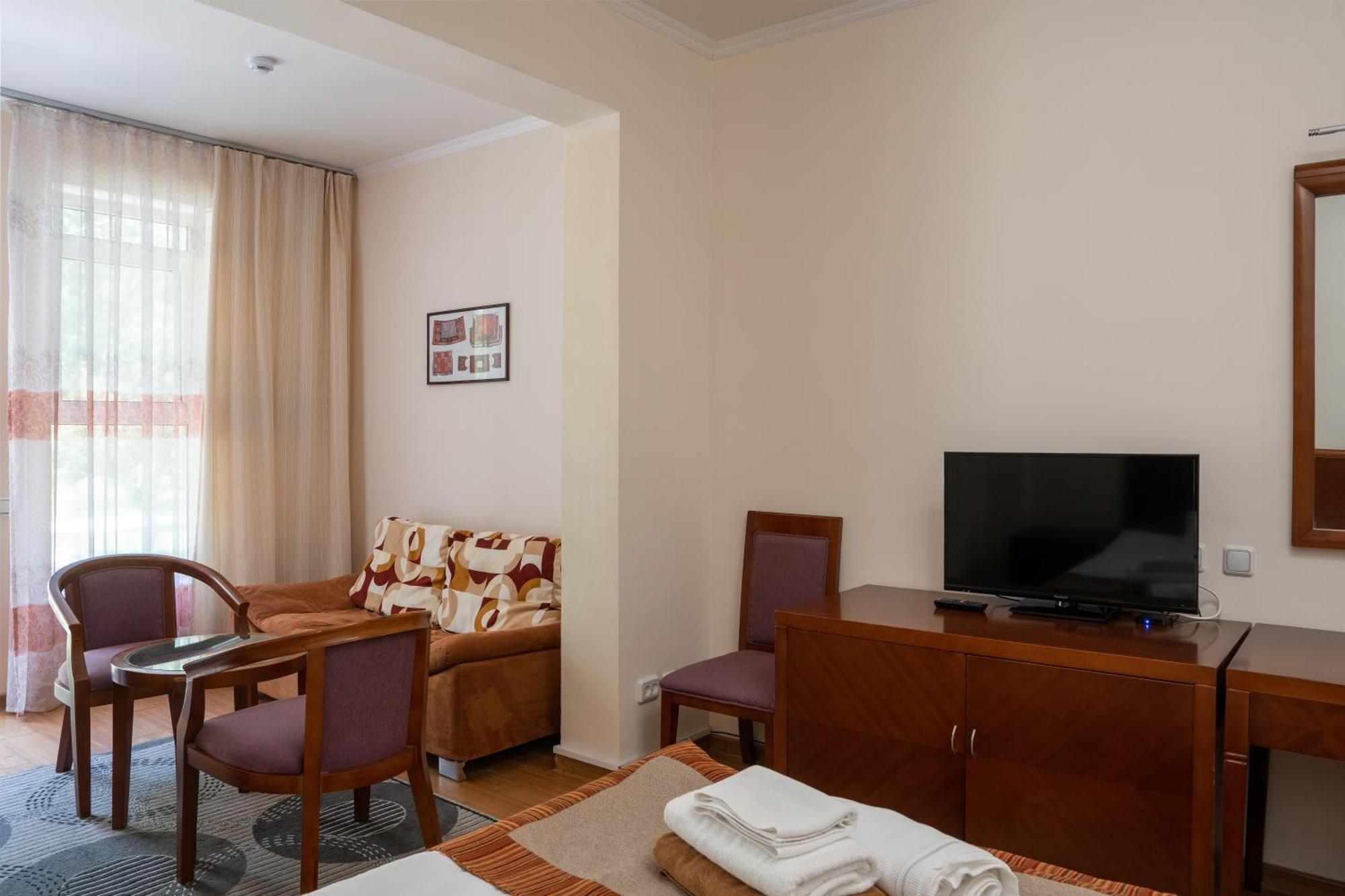 Talisman Village Hotel Бостері Екстер'єр фото